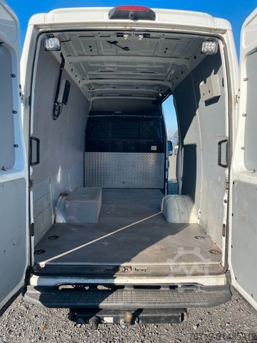 Kastenwagen hoch IVECO Daily 35C21 3,0 Hoch/Mittel,153Tkm,Klimaanlage