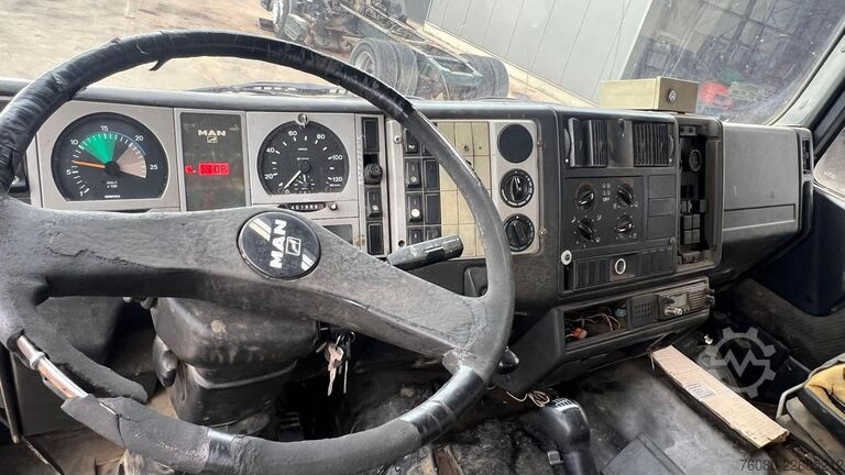 Tipper MAN 33.343 (BIG AXLE / 13 T AXLES / GRAND PONT / LA...