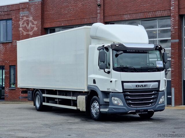 Suitcase DAF CF 300 4x2 - Box - Low KM - Full air - Euro 6 -...