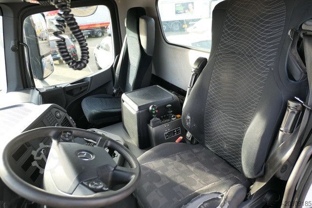 Skip truck MERCEDES-BENZ 1832 K Arocs 4x2, Hiab SLT 140, teleskop., Klima