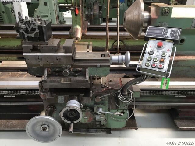 Leit- und Zugspindeldrehmaschine POREBA TR 135/6M