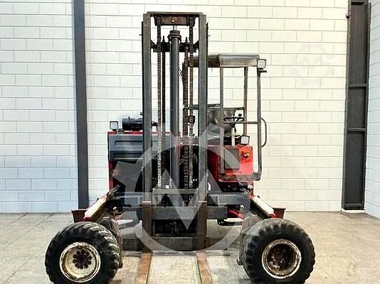 Truck mounted forklift Moffett M7 30.4W