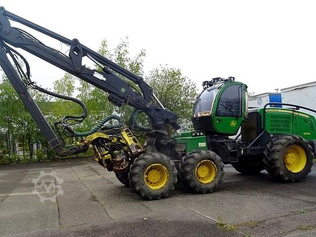 Forst-Vollernter John Deere 1270E