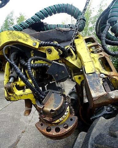 Forst-Vollernter John Deere 1270E