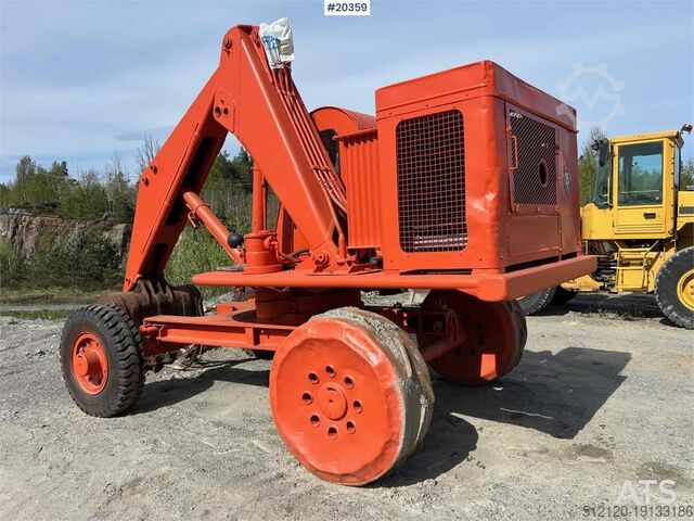 Crawler excavator Brøyt X2 excavator w/bucket (Nostalgia!)