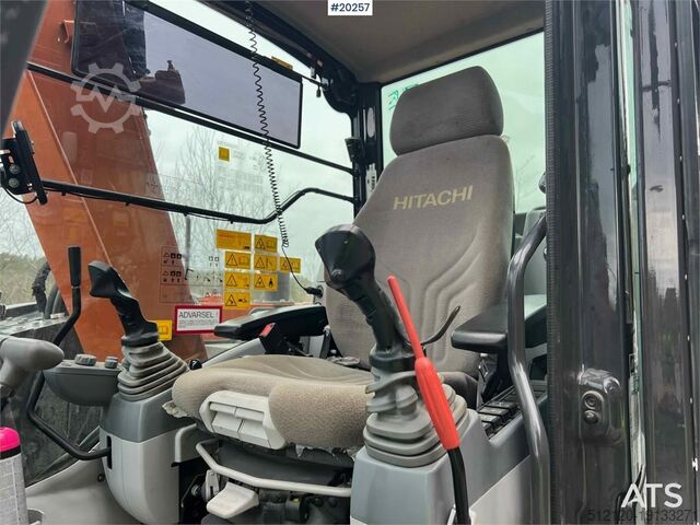 Crawler excavator Hitachi zx85us-6 excavator w/ rototilt, sanding bucket, di