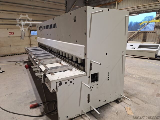Hydraulic guillotine shear HANS SCHROEDER MASCHIENENBAU 529-40/6.5