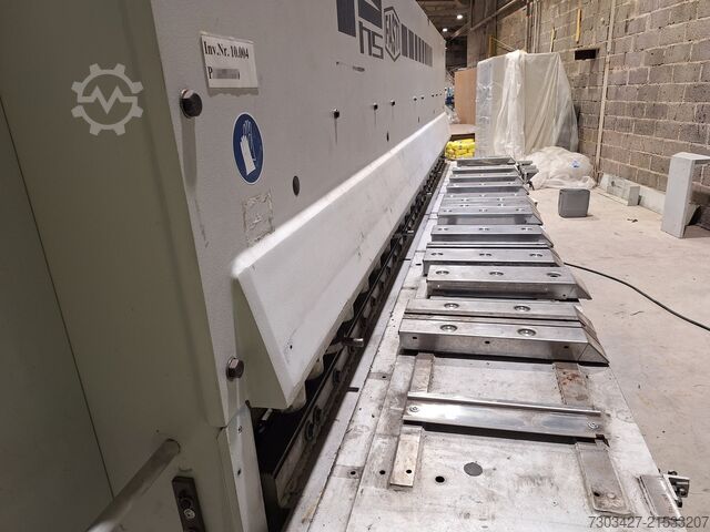 Hydraulic guillotine shear HANS SCHROEDER MASCHIENENBAU 529-40/6.5