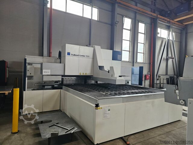 TRUBEND CENTER 7030 TRUMPF TruBend Center 7030