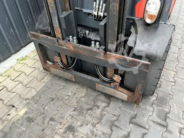 Treibgasstapler Linde H30T-02