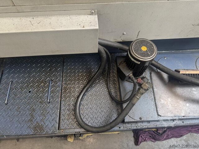 Vertikales Bearbeitungszentrum MORI SEIKI SV 400