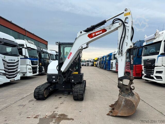 Minibagger BOBCAT E60 * KLIMA * 1.700 H * 2 X LÖFFEL * 1. HAND *