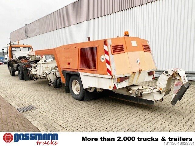 Semitrailer  Snow Sweeper P17B, V8-Motor, Kehrblasgerät, 4x
