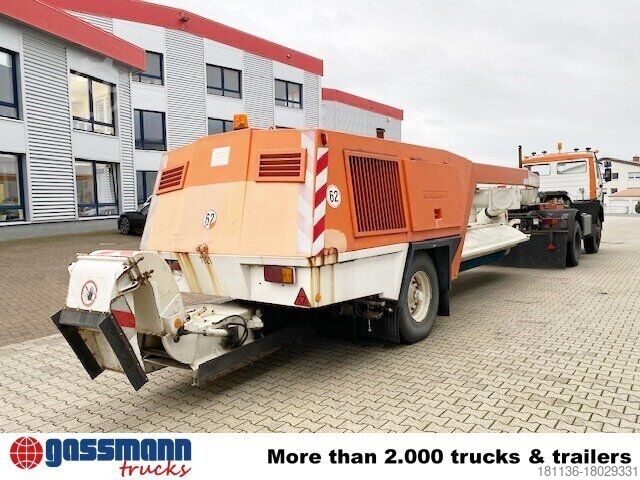 Semitrailer  Snow Sweeper P17B, V8-Motor, Kehrblasgerät, 4x