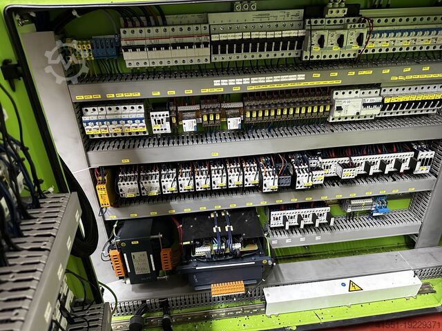 Injection moulding machines ENGEL Victory 750 / 180 tech