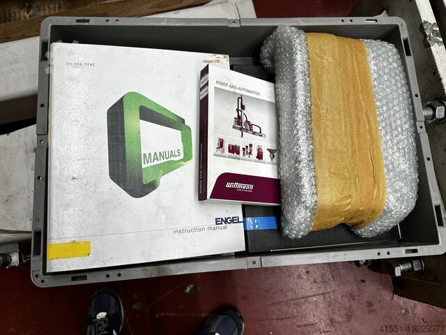 Injection moulding machines ENGEL Victory 750 / 180 tech
