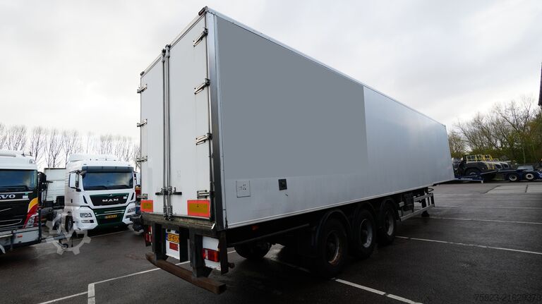 Koffer H.T.F. Closed box trailer