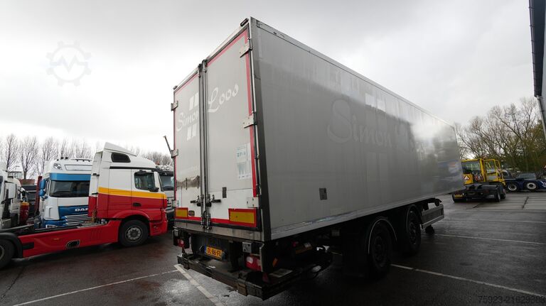 Koffer Pacton Closed box trailer damaged box