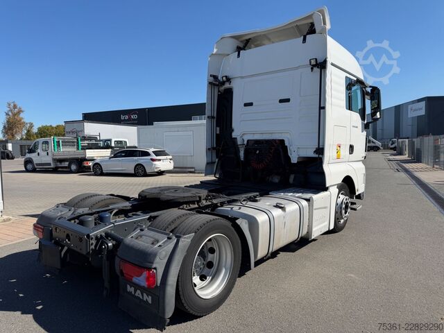 Volume tractor unit MAN TGX 18.460 LLS-U Mega XLX 4X2 Retarder E6 Standk