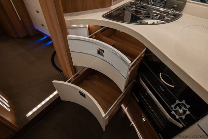 CARTHAGO CHIC-E LINE I 61 XL LE GEBRAUCHTES WOHNMOBIL CARTHAGO CHIC-E LINE I 61 XL LE