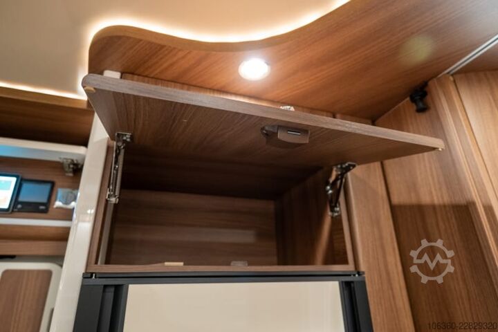 CARTHAGO CHIC-E LINE I 61 XL LE GEBRAUCHTES WOHNMOBIL CARTHAGO CHIC-E LINE I 61 XL LE
