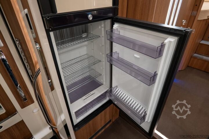CARTHAGO CHIC-E LINE I 61 XL LE GEBRAUCHTES WOHNMOBIL CARTHAGO CHIC-E LINE I 61 XL LE