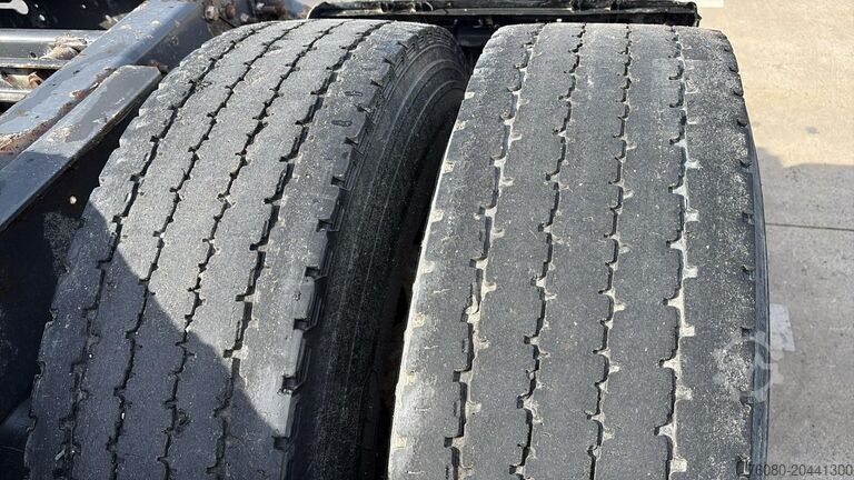 Standard tractor Renault Premium 450 (BOITE MANUELLE / MANUAL GEARBOX)