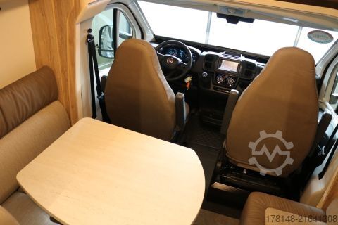 Teilintegriertes Wohnmobil Eura Mobil Profila T 720 EB Mondial Edition