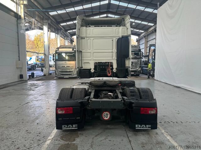 Standard-SZM DAF XF 106.460 SPACECAB