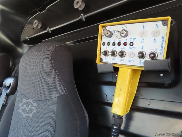 Hebebühne Renault Master 10,5 m, 3 seats, 3500 kg, euro6