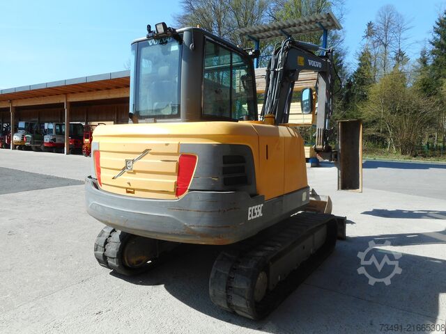 Minibagger Volvo EC 55C mit POWERTILT