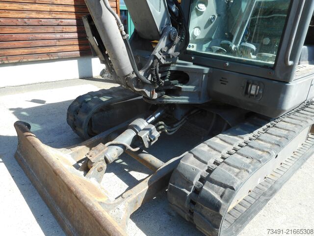 Minibagger Volvo EC 55C mit POWERTILT