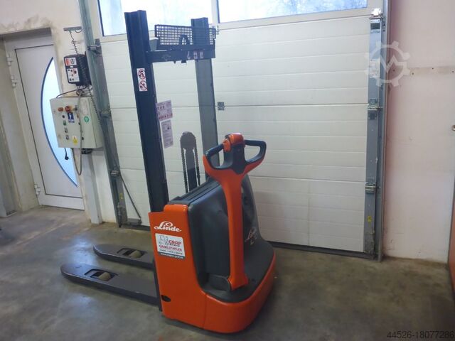 High Lift stacker Linde L10