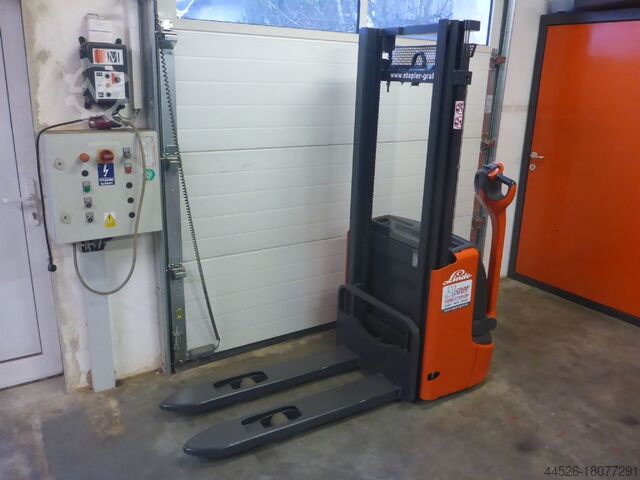 High Lift stacker Linde L10