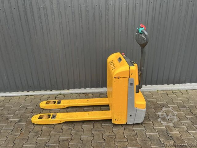 Electric Pallet Truck Jungheinrich EJE114