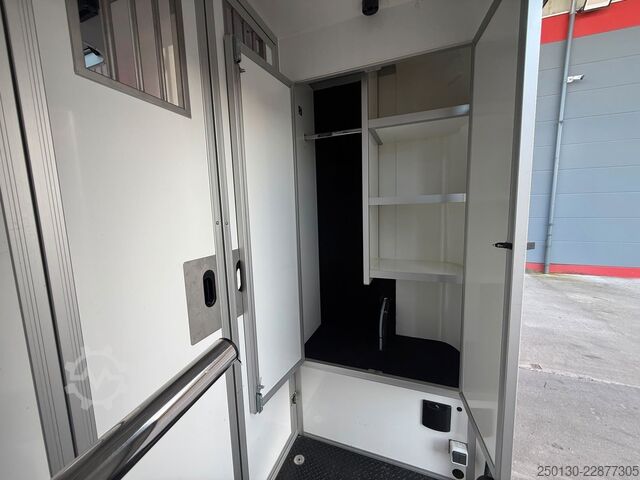 Livestock transporter MERCEDES-BENZ SODIAK HORSE 2 Pferde Luxus Sprinter