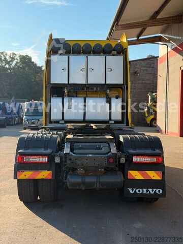 Schwerlast LKW/SZM VOLVO FH 750 8x4 BL  Tridem Retarder/LED/VLA