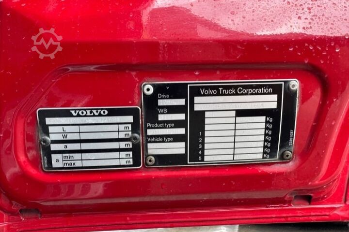 Abrollkipper VOLVO FMX-540 10x4 Moser