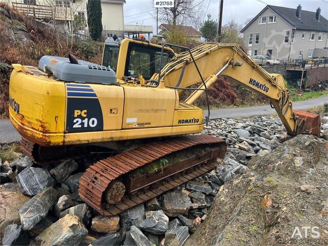 Crawler excavator Komatsu pc210lc-8 excavator w/ tooth bucket