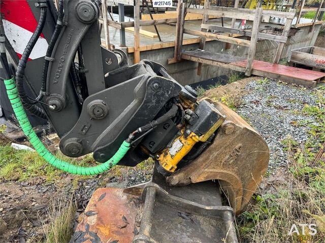 Crawler excavator Volvo ECR58D Tracked Excavator with Tilt and Bucket