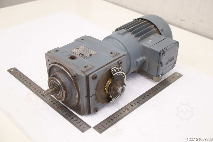 Regelbarer Getriebemotor 0,37 kW  160-1600 U/min Flender Himmel LK 02-M1C4