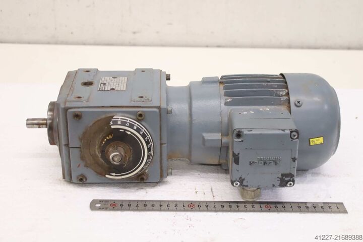 Regelbarer Getriebemotor 0,37 kW  160-1600 U/min Flender Himmel LK 02-M1C4
