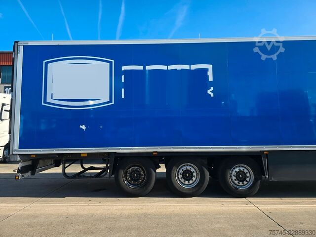 Reefer semitrailer SCHMITZ CARGOBULL SCB * SCHMITZ TKM * DOPPELSTOCK * LIFT *