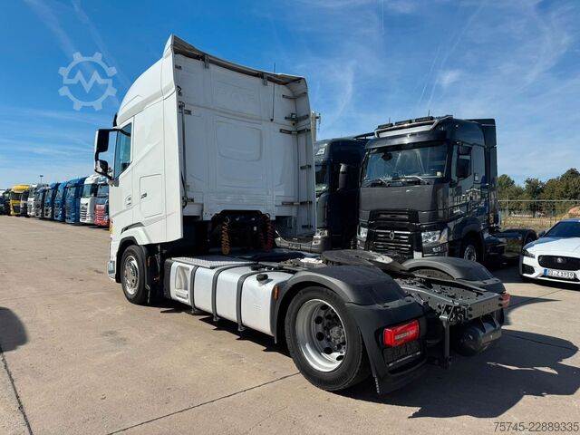 Volume tractor unit DAF XG 530 * RETARDER * STANDKLIMA * VER. SATTEL *
