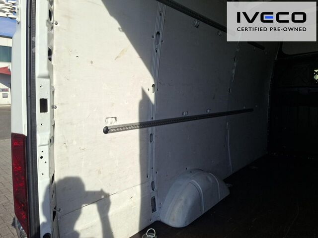 High top van IVECO Daily 35S16V RS 3520L / Klima / Bluetooth