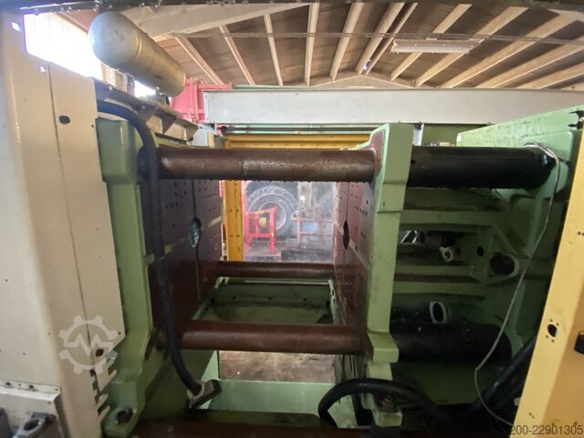 Injection molding machine Arburg ALLROUNDER 470 C