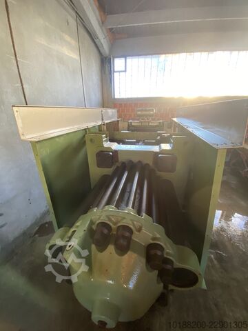 Injection molding machine Arburg ALLROUNDER 470 C