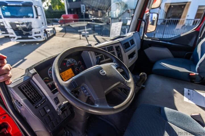 Kipper VOLVO FL 240 (11.9T)