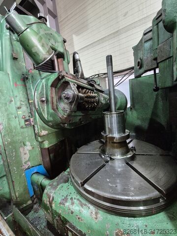Gear hobbing machine Pfauter P 900