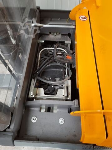 Hochhubwagen Jungheinrich EJC216z